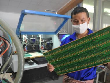 Китай заплаши да забрани продажбата на редки метали в САЩ