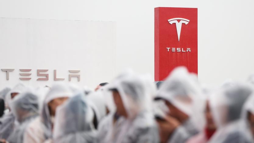 Morgan Stanley прогнозира нов мрачен сценарий за акциите на Tesla