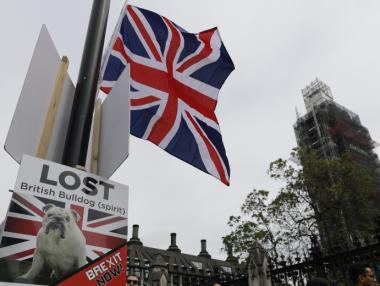 Публикуването на споразумението за Brexit е отложено