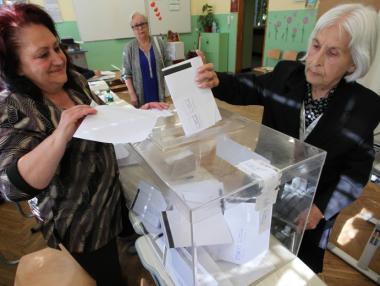 Избирателната активност към 13 ч. е под 16%