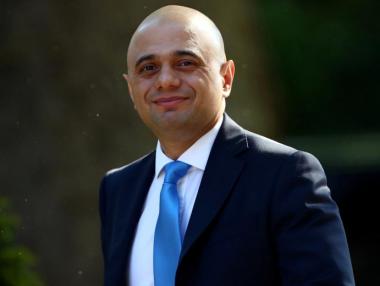 И вътрешният министър се гласи за премиер на Великобритания