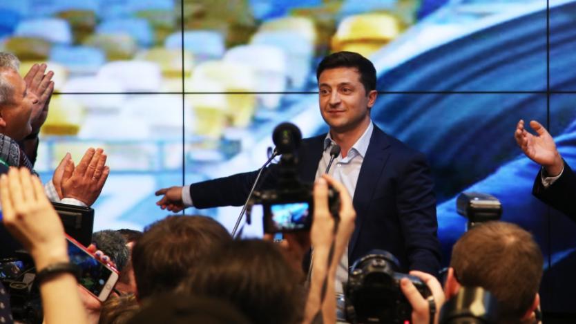 Зеленски търси депутати за партията си с конкурс