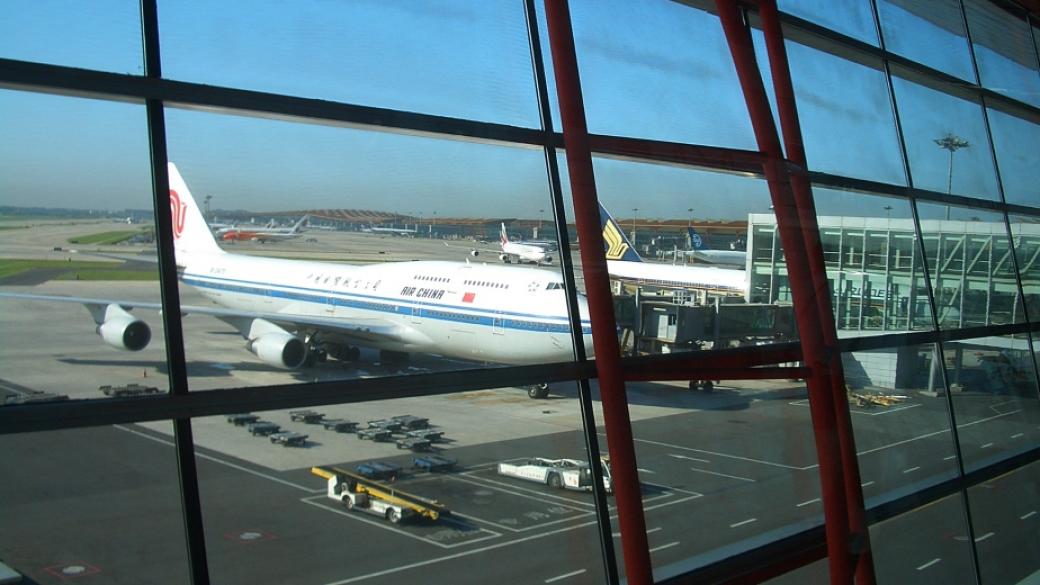 Китай строи стотици летища, за да прати милиони китайци в небето