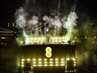 EE пусна първата във Великобритания комерсиална 5G мрежа