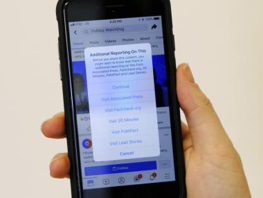 САЩ вече проверят профилите в социалните мрежи преди отпускане на виза