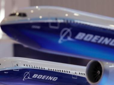 Boeing предупреди за възможни дефектни части в самолетите 737