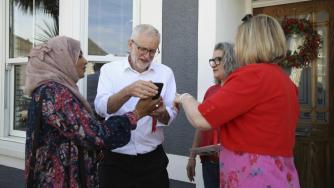 Корбин се заиграва с идеята за четиридневна работна седмица