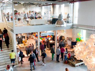 Молът, който продава само стоки втора употреба 