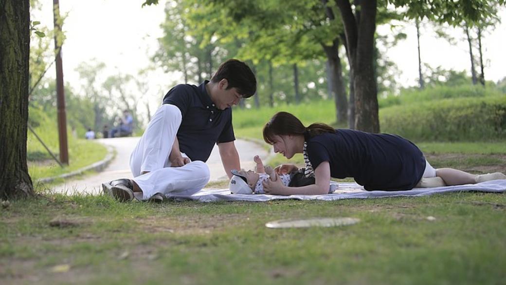 В Южна Корея новородените се считат за едногодишни, но закон ще промени това