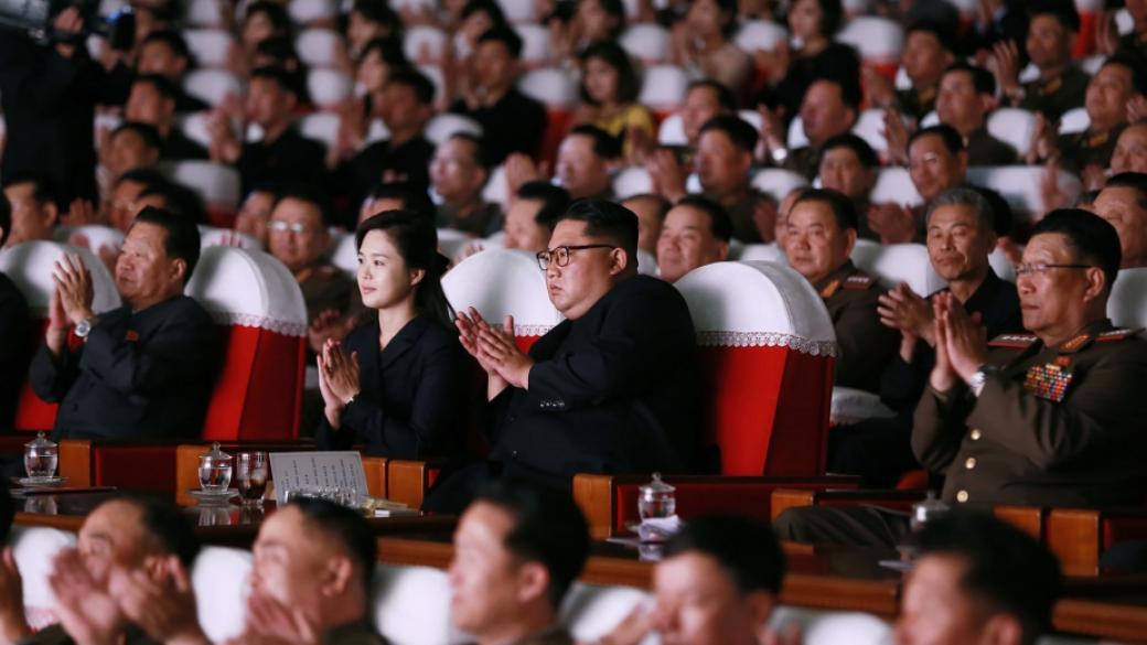 Ким Чен-ун се появи на концерт с изпратения в трудов лагер Ким Йонг-чол