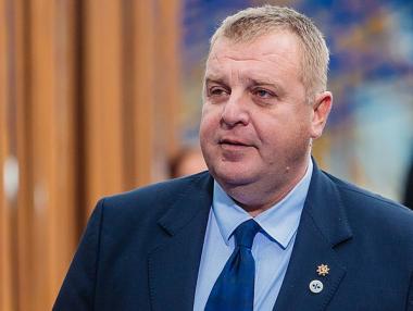 Каракачанов: Разумната цена за американските изтребители е 2 млрд. лв.
