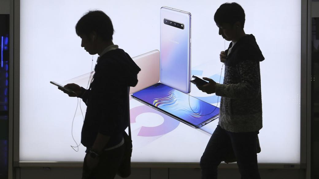 Samsung продължава да свива производството си в Китай
