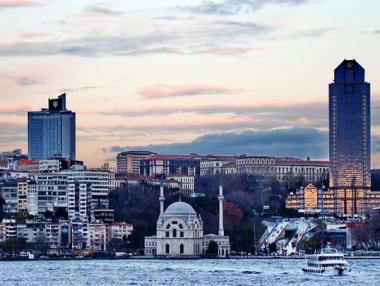 Празник и за турската лира по Рамадана