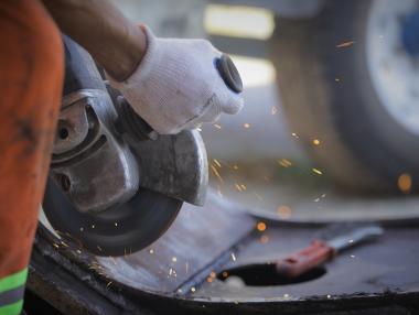 До 10 хил. лв. за работодатели, приспособили работно място за човек с увреждане