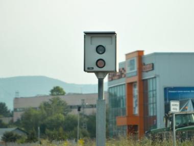 40 камери от днес следят бус лентите в София