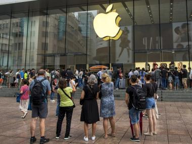 Apple има резервен план за iPhone, ако враждата САЩ-Китай се задълбочи