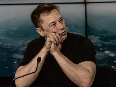 Tesla е проектирала подводна кола като от филм на Джеймс Бонд