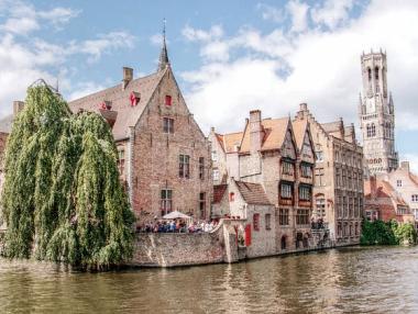 И Брюж въвежда ограничения за туристите