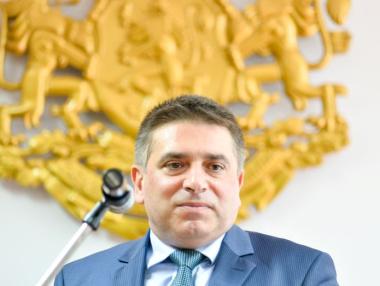 Кирилов подава оставка, ако до есента не отпадне мониторингът за правосъдие