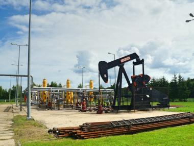 ОПЕК влошава прогнозата си за търсенето на нефт