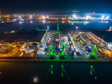 Близо 250 млн. лв. са инвестициите в терминали „Бургас Изток-2“ и „Бургас Запад“