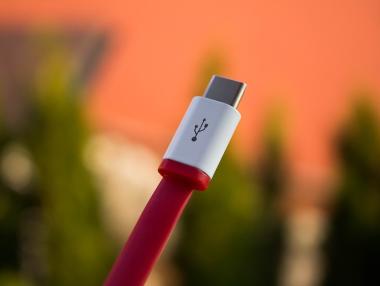 iPhone 11 вероятно ще поддържа USB-C порт за зареждане