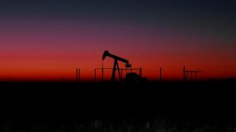 Петролът поскъпна с 5,6% заради сваления американски дрон