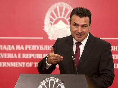 Зоран Заев назначи 5-ма нови министри, той поема финансите