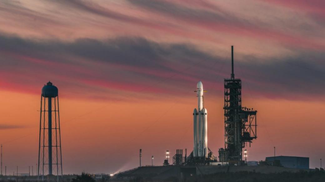 Falcon Heavy на Илон Мъск изстреля 24 сателита в орбита