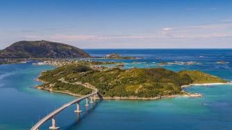 Сомарой – островът, на който слънцето не залязва 60 дни