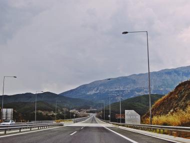 Гърция въвежда по-сурови санкции за нарушителите на пътя