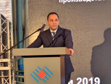 Караниколов откри нова пещ за €40 млн. в завода за стъкло в Търговище