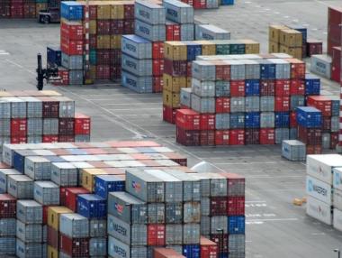 Заплахата на САЩ към ЕС за нови тарифи усъмни пазарите и в примирието с Китай