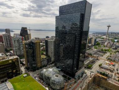 Amazon строи 43-етажен небостъргач край Сиатъл