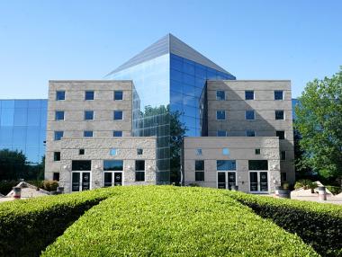 Nikkei: HP и Dell планират да прехвърлят производството си от Китай