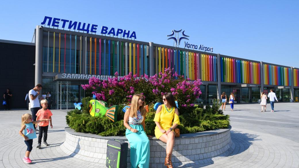 По-малко пътници очакват летищата във Варна и Бургас