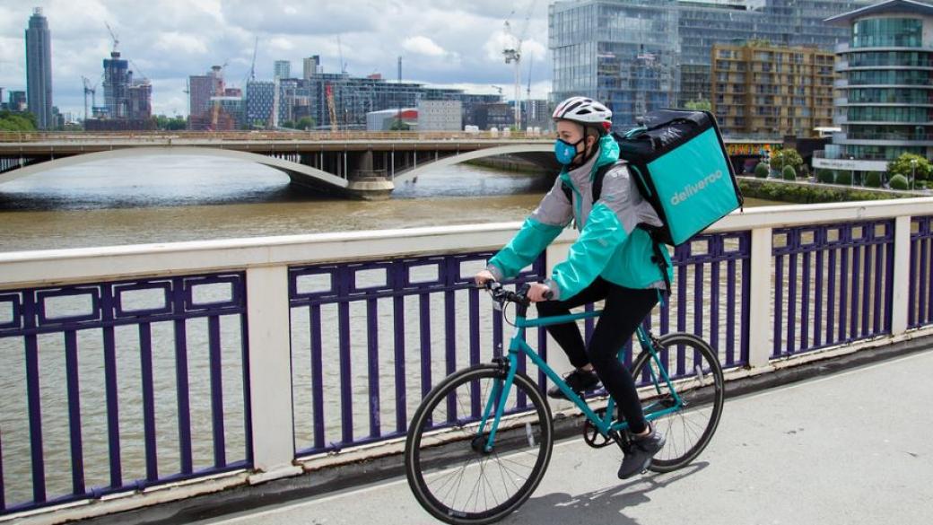 Британският регулатор спря инвестицията на Amazon в Deliveroo