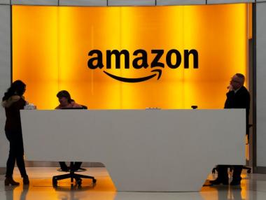 Как Джеф Безос и Amazon завладяха света за 25 години