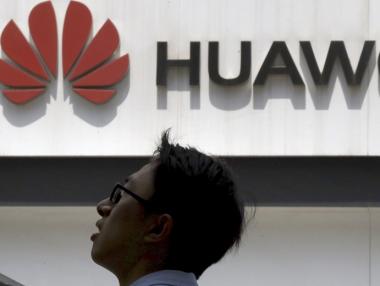 Служителите на Huawei имат дълбоки връзки с китайските военни, сочи ново проучване