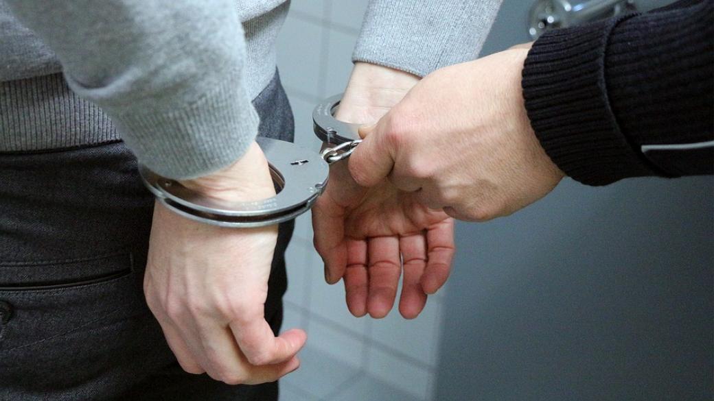 Арестуван е шефът на митническото бюро в Севлиево