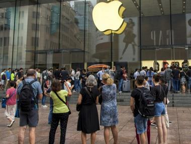 Песимистична прогноза за iPhone 11 удари акциите на Apple