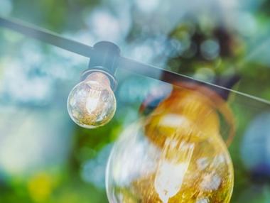 Цената на индустриалния ток влиза за обсъждане в парламента