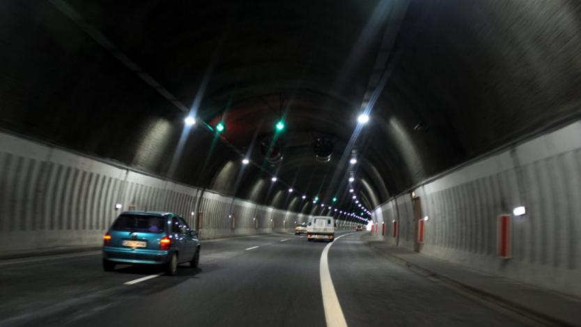 Утре спират движението в тунел „Ечемишка“ в посока Варна