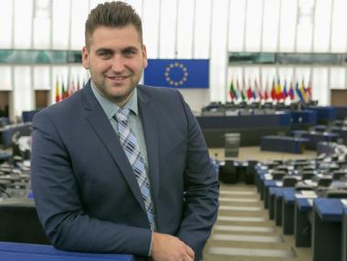 ЕК одобри програмата на Андрей Новаков за борба с фалшивите новини