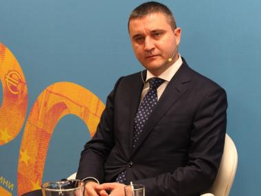 Покупката на изтребителите ще качи бюджетния дефицит до 2%