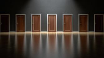 Четири примера за отложени реформи заради изборите през октомври