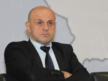 Дончев: След изборите може да се мисли за общинска надбавка към данъка върху доходите