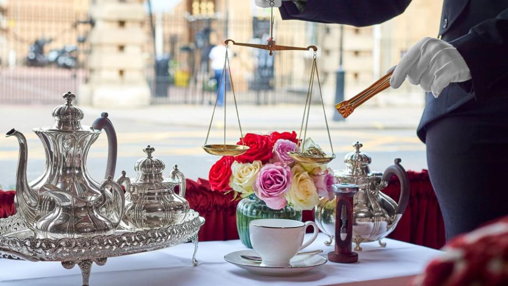 Хотел в Лондон сервира чаша чай за 200 долара