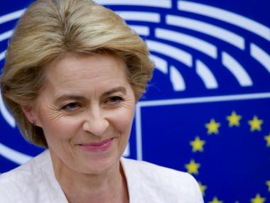 Коя е новият председател на ЕК Урсула фон дер Лайен