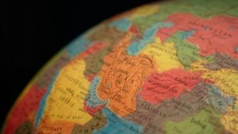 Иран задържа чужд петролен танкер